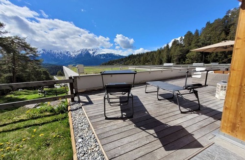 Laax Apartment | Exclusive Accommodation in the Alps (Laax Alpine Lodge)