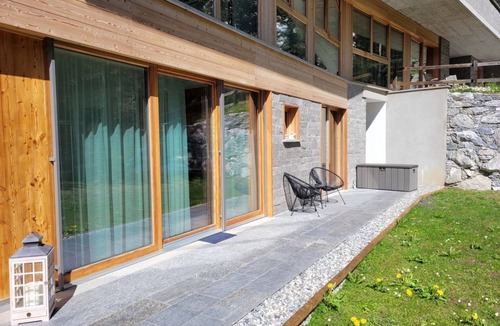 Laax Apartment | Exclusive Accommodation in the Alps (Laax Alpine Lodge)