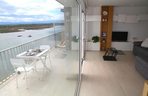 Santa Margarida Apartment | Exclusive Aiguamolls