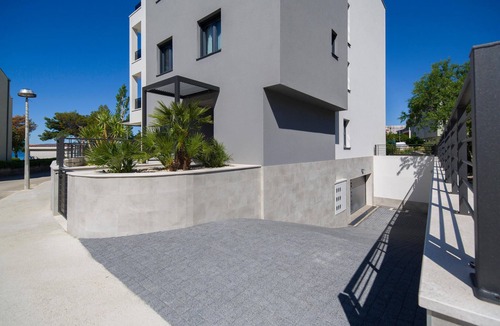 Promajna Apartment | Exclusive apartment in a dream location by the sea.