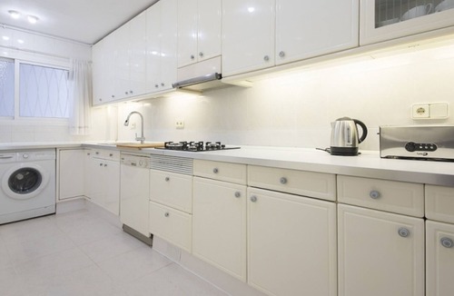 Salou City Centre Apartment | Exclusive apartment in Salou - Sea view, parking and air conditioning