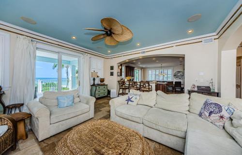 Indian Rocks Beach House | Exclusive Aqua Escape