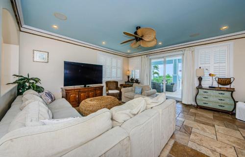 Indian Rocks Beach House | Exclusive Aqua Escape