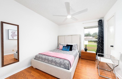 Southland Oaks House | Exclusive ATX! 5BR~Private Pool~Firepit~ Patio~BBQ