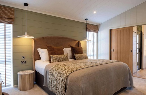 Laceby Cabin | Exclusive Aura Spa, Grimsby