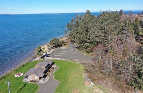 Grays Harbor County Apartment | Exclusive Bayside RV Site #2