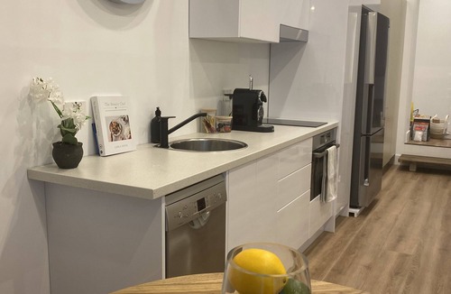 Safety Beach Apartment | Exclusive Beachfront Getaway