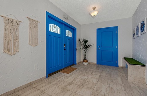 North Bay Village House | -EXCLUSIVE BLUE HOUSE by Stay Sol