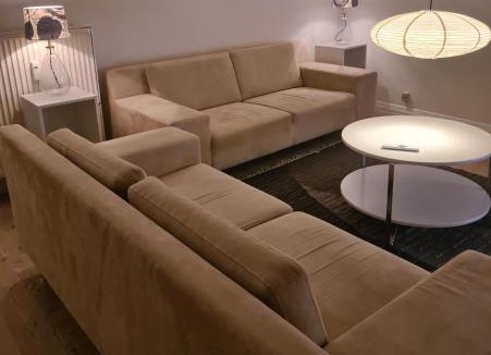 Frederikshavn Apartment | Exclusive boende Suite 2 med 4 bäddar i stort sovrum varav 2 bäddar kan stänga om sig