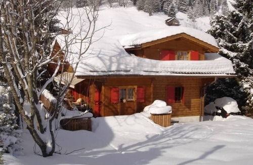 Gstaad Villa | Exclusive, Charming 4 Bedroom Chalet near Gstaad