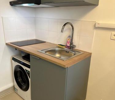 Porte-Dauphine Apartment | Exclusive Cozy studio - near Arc de Triomphe