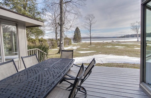 Duck Lake Peninsula House | Exclusive Duck Lake Peninsula!