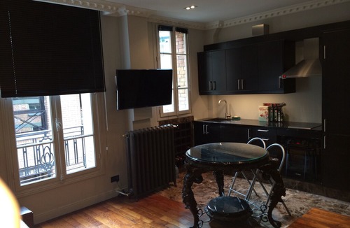 Porte-Dauphine Apartment | Exclusive Eiffel Tower