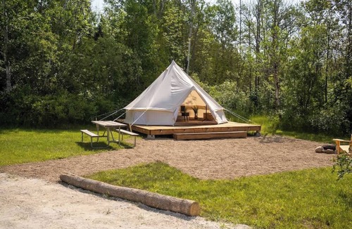 Miller Lake House | Exclusive Glamping Retreat w/Spa Access