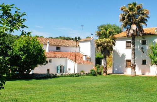 Constantina House | Exclusive house. Large garden & pool. Quiet. Walking distance from nice village