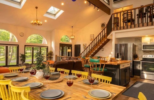 East Stroudsburg House | Exclusive Lakefront Escape with Private Pool, Hot Tub, Sauna