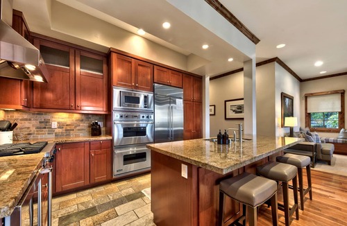 Sierra Shores Condo | Exclusive Lakefront with A/C |Near Heavenly | PEAK SS11