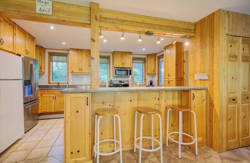 Rideau Lakes Cottage | Exclusive Lakefront Cottage on Big Rideau Lake – Private Dock, Sauna, & Sunset