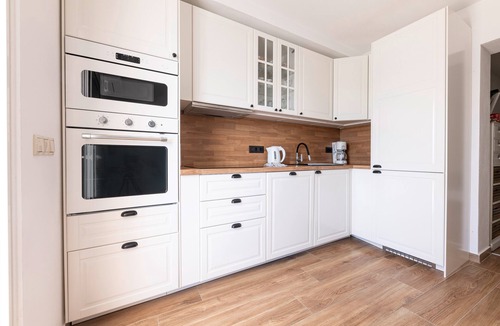 Seget Donji Apartment | EXCLUSIVE LOCATION DIRECTLY ON THE BEACH! NEW OPEN SWIMMING POOL!