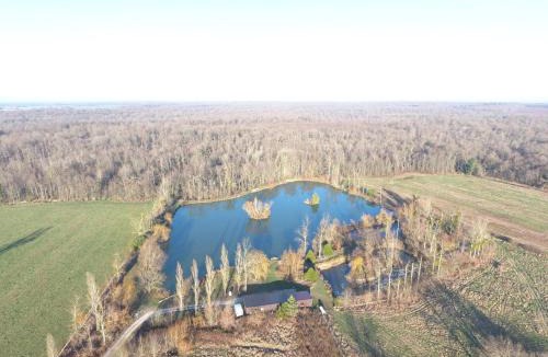 Laneuville-a-Remy Ski Chalet | Exclusive Lodge overlooking private lake