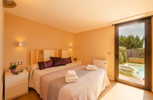 Vilafreser House | Exclusive loft with jacuzzi, tantra chair, garden and pool