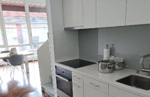 District 8 Apartment | Exclusive Loft in Seefeld - Mühle
