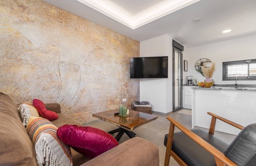Los Montesinos Villa | Exclusive Modern Villa with Lake Views, Wi-Fi & Air Conditioning