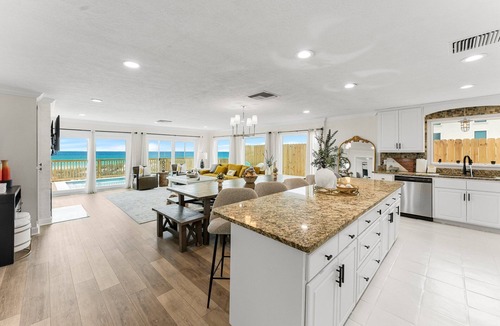 Biltmore Beach House | EXCLUSIVE OCEANFRONT 4/3 BEACH HOUSE HOTTUB +Private POOL