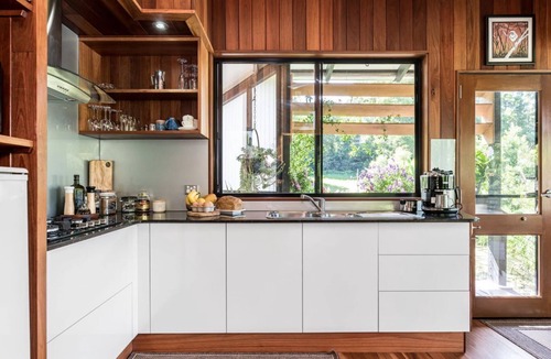 Lillian Rock Cottage | Exclusive Private Romantic Getaway for 2