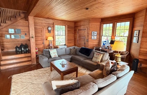 Frontenac House | Exclusive & Private Island Getaway on the St. Lawrence River in the 1000 Islands