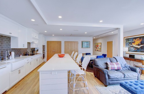 Charleston Historic District Condo | Exclusive Property Just Steps from History & Culture