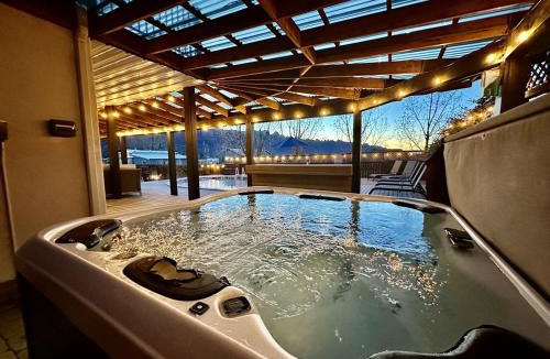 Moab South Valley House | Exclusive Retreats 6 Bedroom 6 Bath Desert Paradise with Private Heated Pool