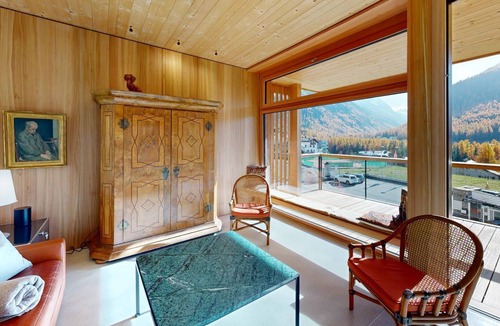 Pontresina Apartment | Exclusive Roseg Apartment with Panoramic View in Pontresina