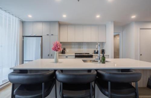 Old Montreal Apartment | Exclusive Sanctuary Elegance Meets Comfort