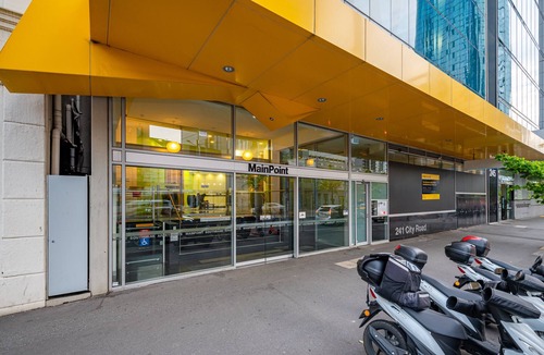 Southbank Apartment | Exclusive Stays - MainPoint