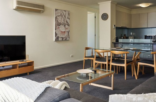 Southbank Apartment | Exclusive Stays - Sentinel VII