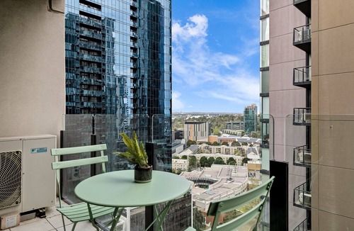 Southbank Apartment | Exclusive Stays - Summit