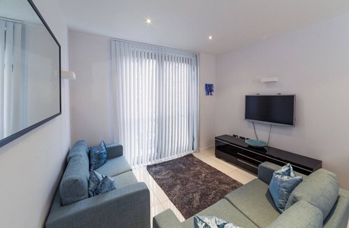 Moffat Apartment | Exclusive Tower Bridge Apartment