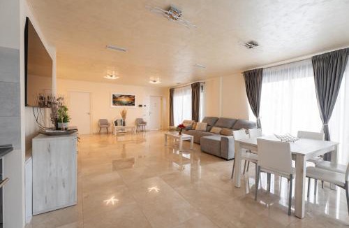 Vista Hermosa Villa | Exclusive Villa City, Beach & Golf