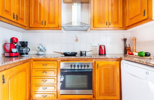 Vinaros Villa | Exclusive Villa Mario with Private Pool, Wi-Fi and close to the Beach