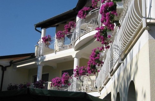 Kukci Hotel | Exclusive villa with pool, guest rooms with rich breakfast buffet
