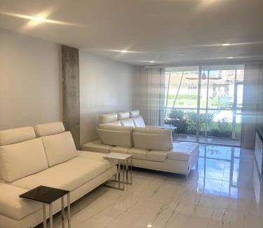 Florida North Atlantic Coast Apartment | Exclusive Waterfront Condo