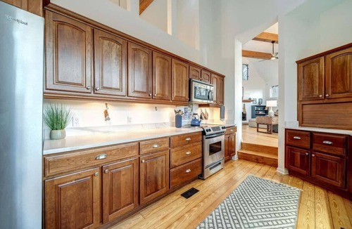Shepherdstown House | Exclusive Wooded Chalet w Magnificent River Views