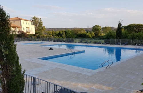 Azille Hotel | Exclusivity & Tranquility: Studio with Terrace/Balcony, Pool, BBQ Area