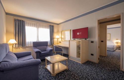 La Magdalena Hotel | Exe Boston