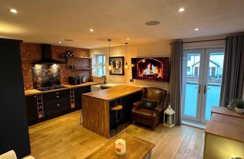 Caerleon Apartment | Executive 1bd 1st floor flat