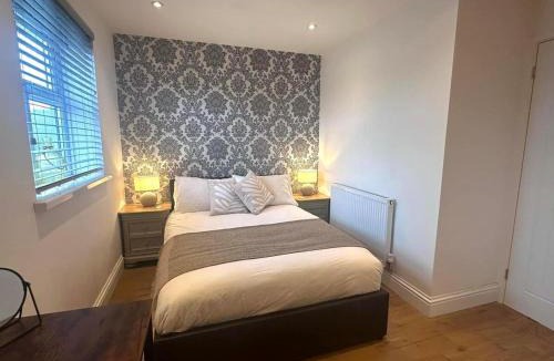 Caerleon Apartment | Executive 1bd 1st floor flat