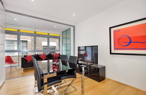 Darlinghurst Apartment | Executive 1BR Darlinghurst Apartment - New York Laneway Feel