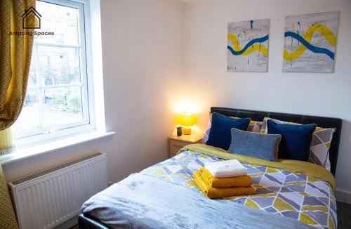 Warrington Apartment | Executive 2 Bed Flat in Stockton Heath by Amazing Spaces Relocations Ltd