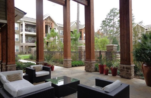 Grogan's Mill Apartment | Executive 2 Bedroom/2 Bath Condo in The Woodland